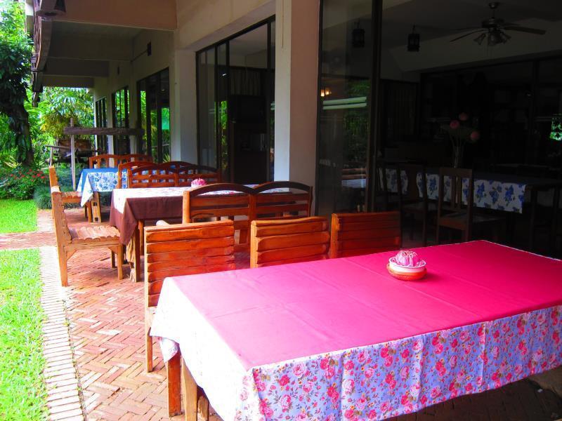 Mae Rim Lagoon Bed & Bakery Екстер'єр фото