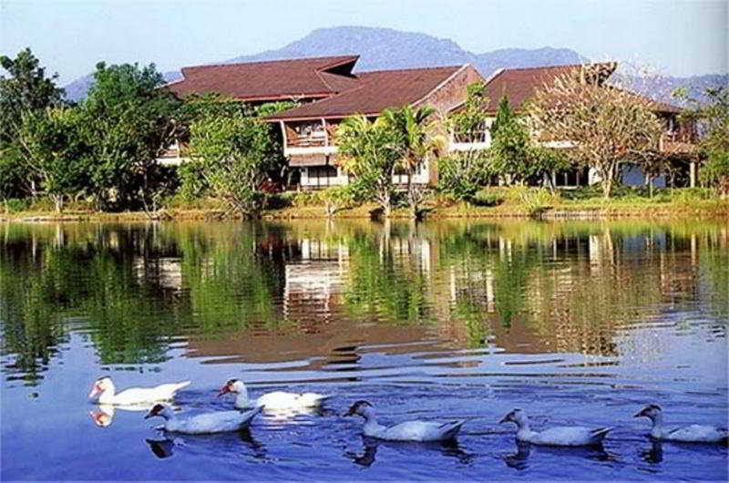 Mae Rim Lagoon Bed & Bakery Екстер'єр фото